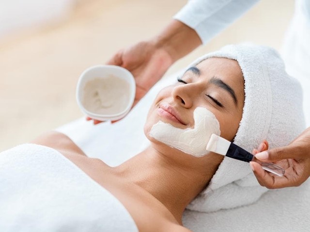¡Descubre nuestros tratamientos faciales para transformar tu piel! 